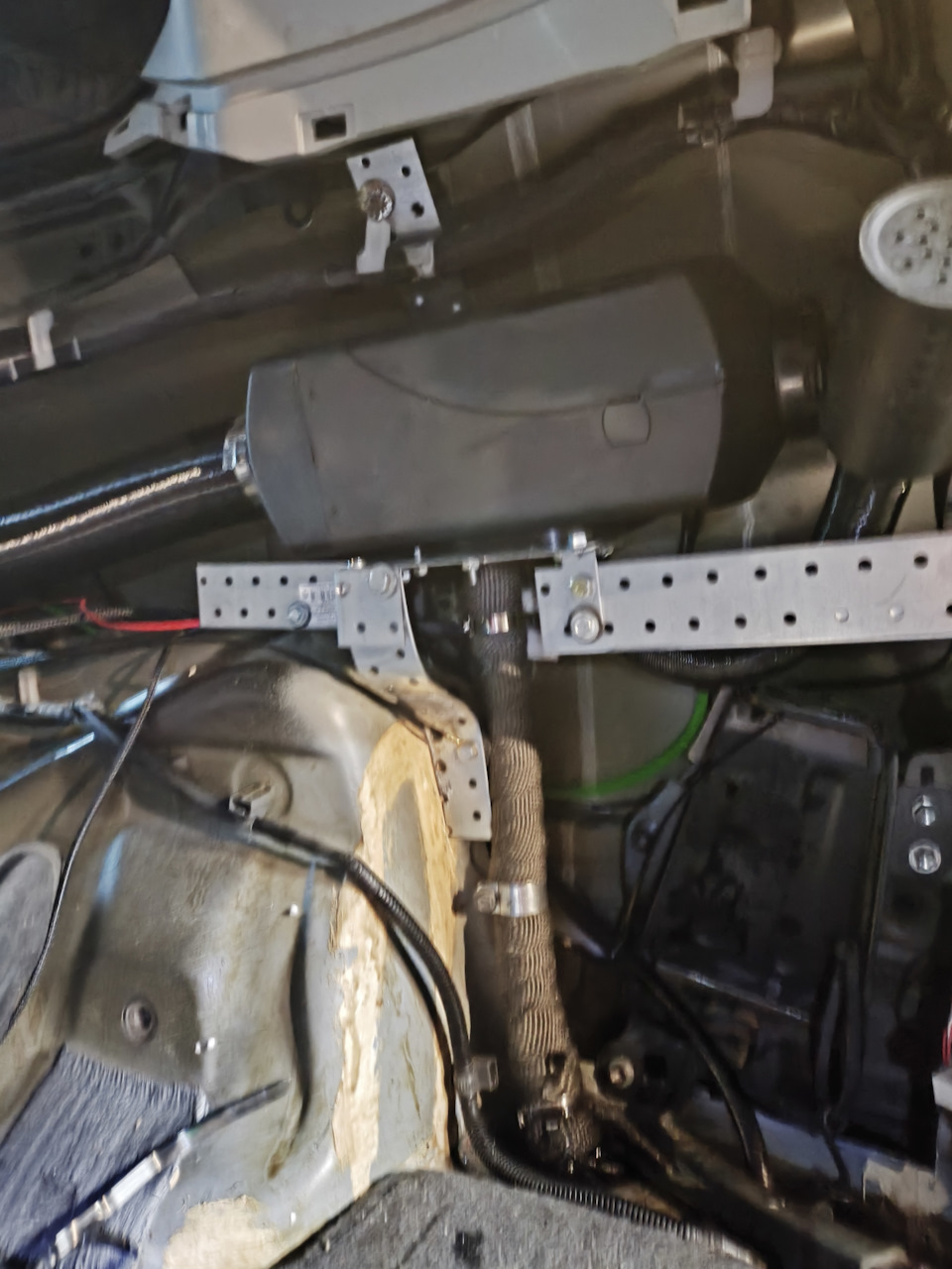 Фото в бортжурнале Toyota Land Cruiser 200