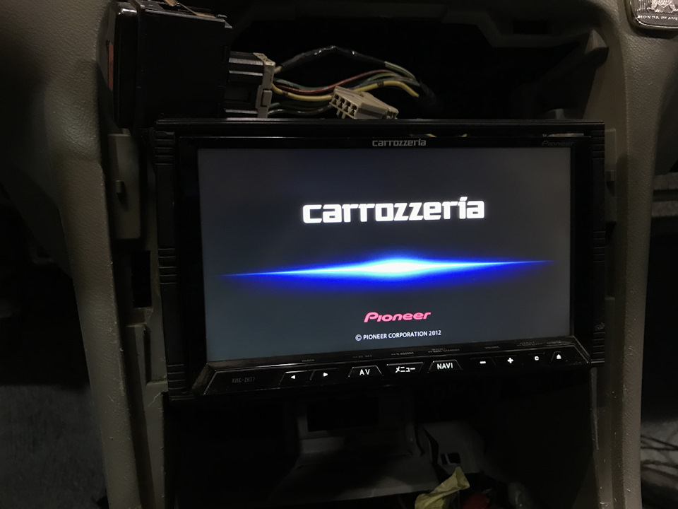 8. Магнитола Pioneer Carrozzeria avic-zh77 — Honda Accord Coupe