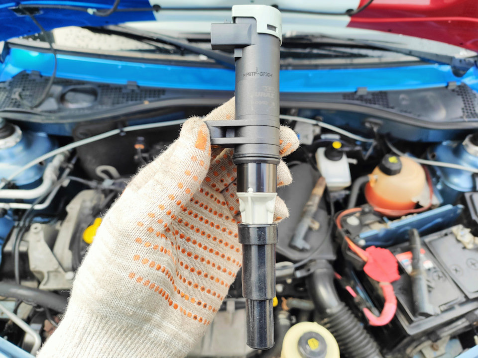 Фото в бортжурнале Renault Logan (1G)