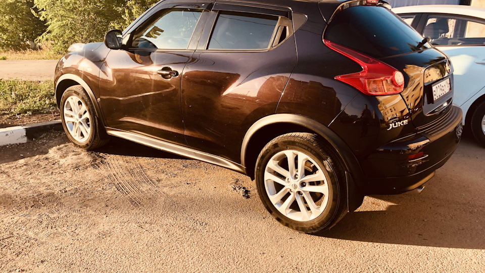 Nissan Juke Ниссан Жукан-баклажан