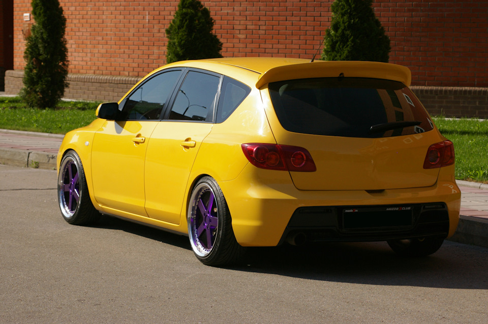 Потом были первые попытки делать stance — Mazda 3 (1G) BK
