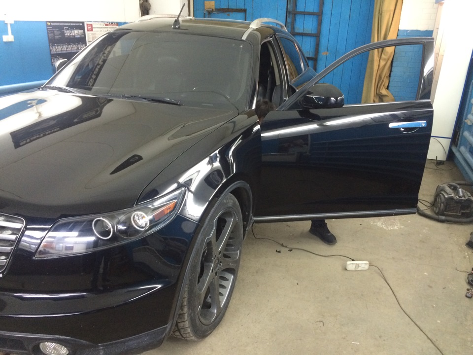 Фото в бортжурнале Infiniti FX (1G)