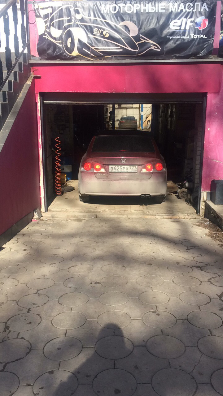 Фото в бортжурнале Honda Civic 4D (8G)
