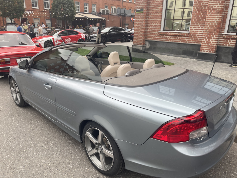 Редкая кабрио Икея икея с правым рулем — BMW Z4 (E89)