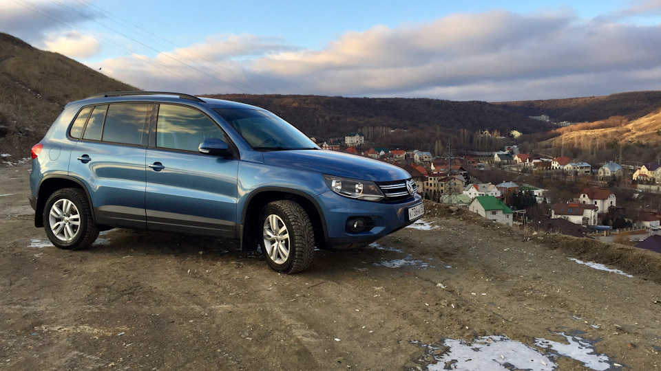 Volkswagen Tiguan Pacific Blue Metallic