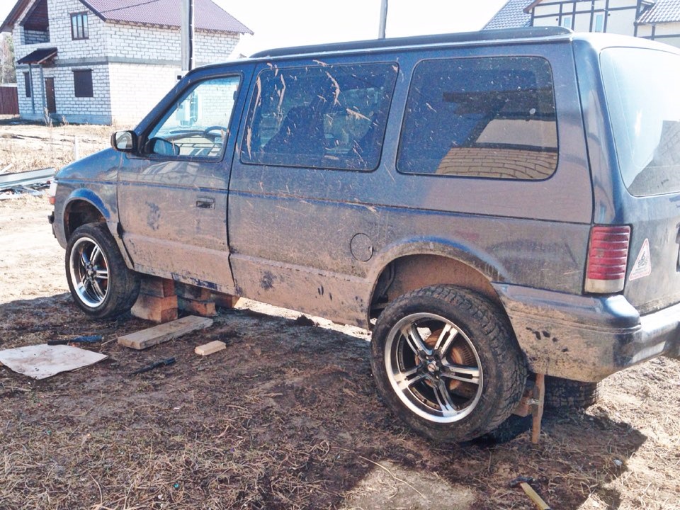 Фото в бортжурнале Chrysler Voyager (2G)