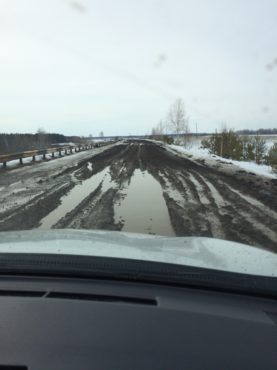 Фото в бортжурнале Toyota RAV4 (IV)