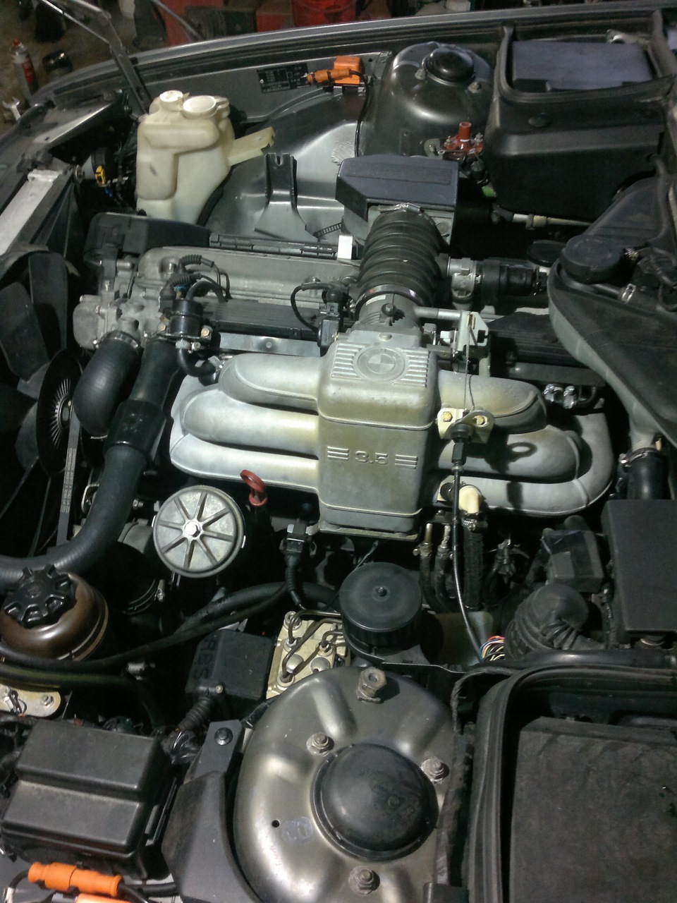 слов нет :) — BMW 7 series (E32)