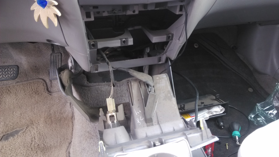 Фото в бортжурнале Toyota Prius (11)