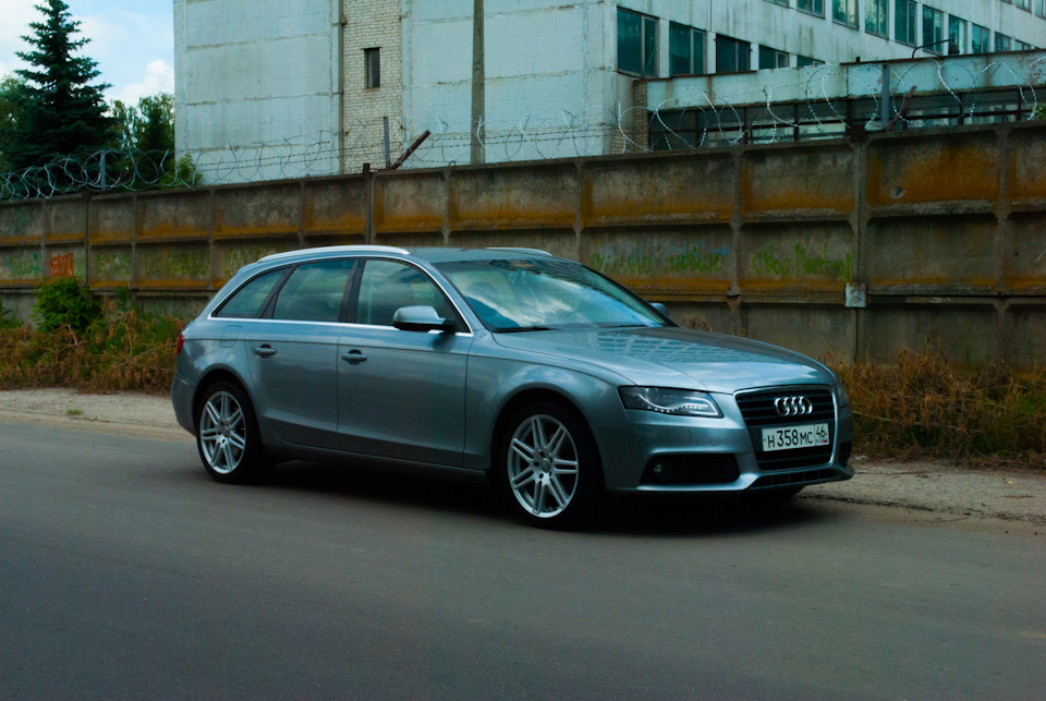 Фото в бортжурнале Audi A4 Avant (B8)