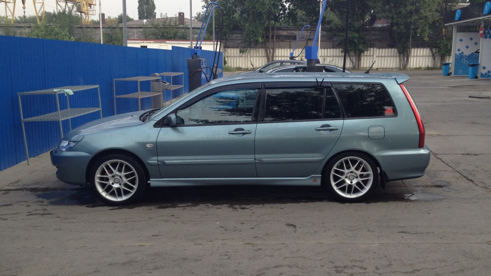 Mitsubishi Lancer Wagon - прелесть