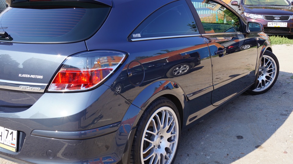Opel Astra GTC 2.0T EDS Power