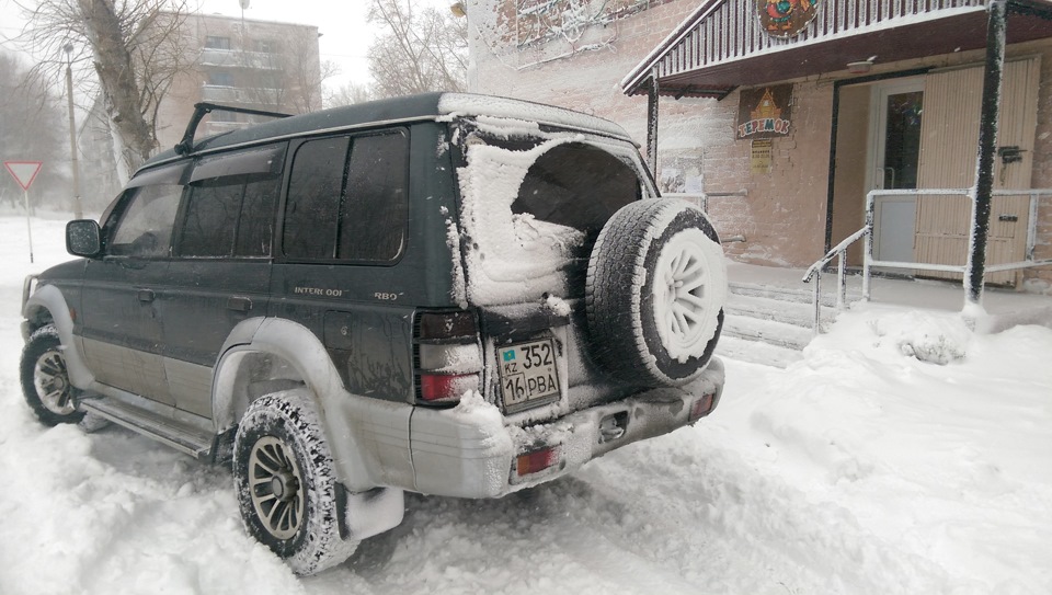 Фото в бортжурнале Mitsubishi Pajero (2G)