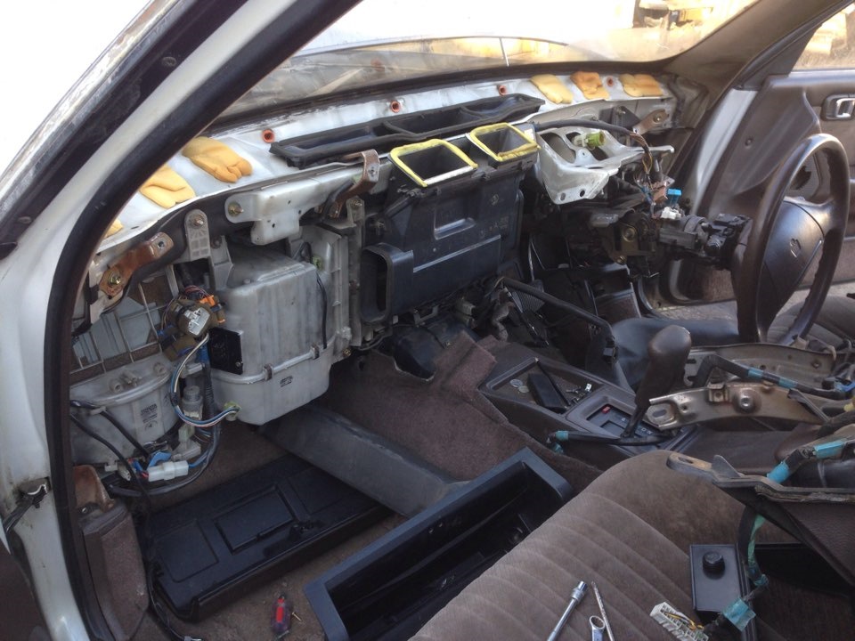 Фото в бортжурнале Toyota Crown (S130)