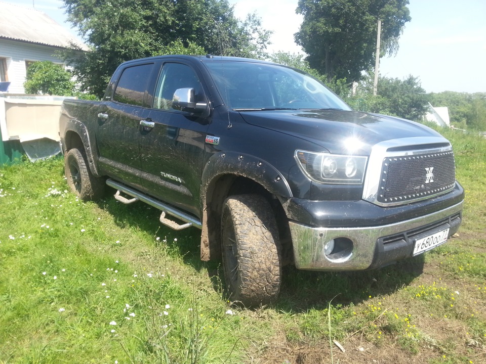 Фото в бортжурнале Toyota Tundra (II)