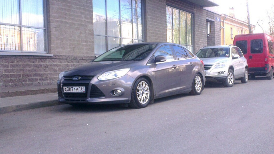 Ford Focus Sedan 2.0MT 180hp