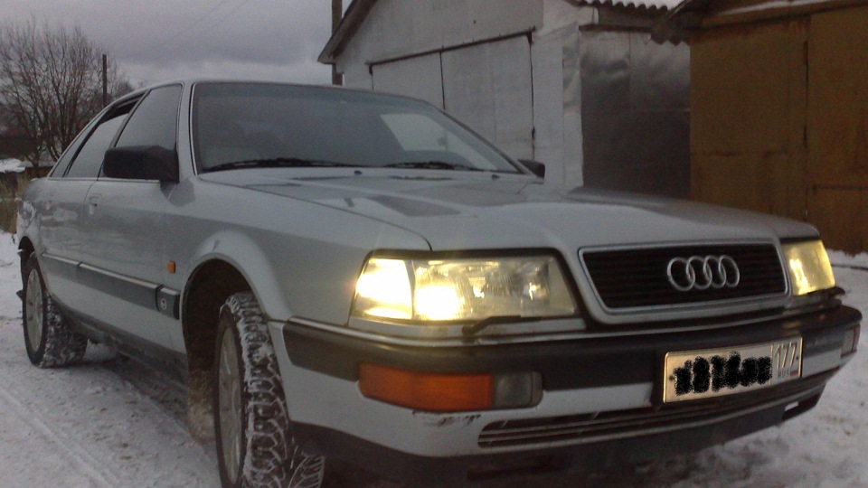 Audi V8