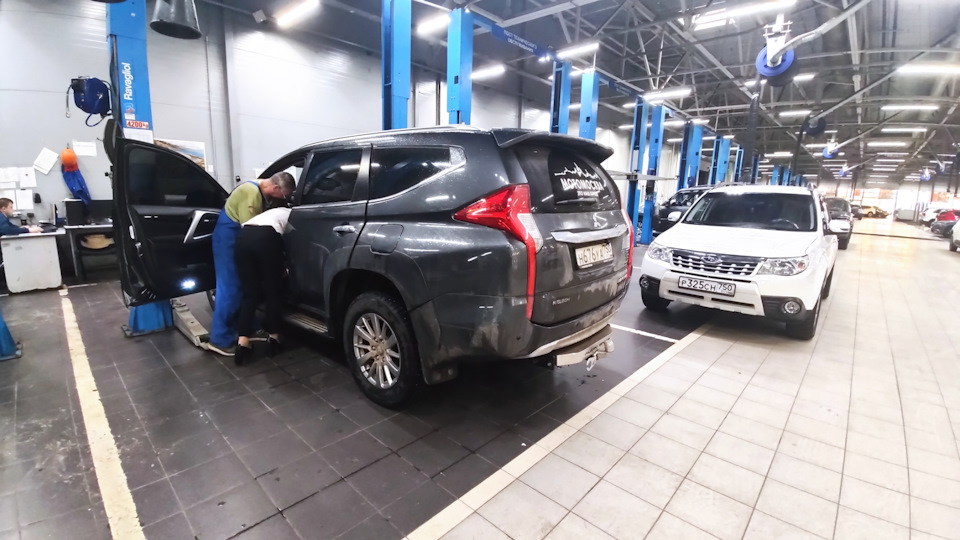Фото в бортжурнале Mitsubishi Pajero Sport (3G)