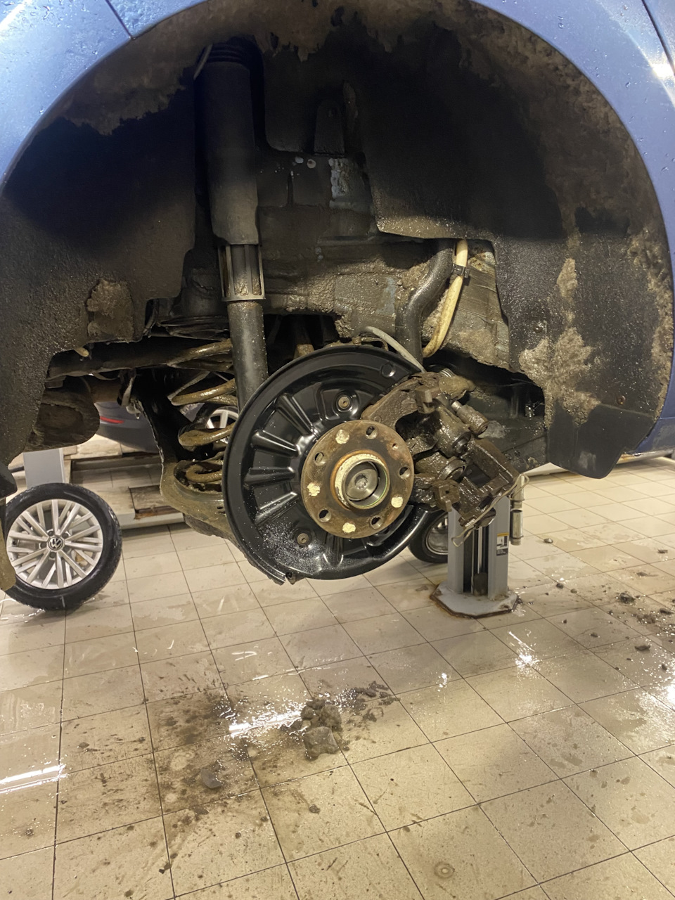 Новый щиток на месте — Volkswagen Golf Mk7