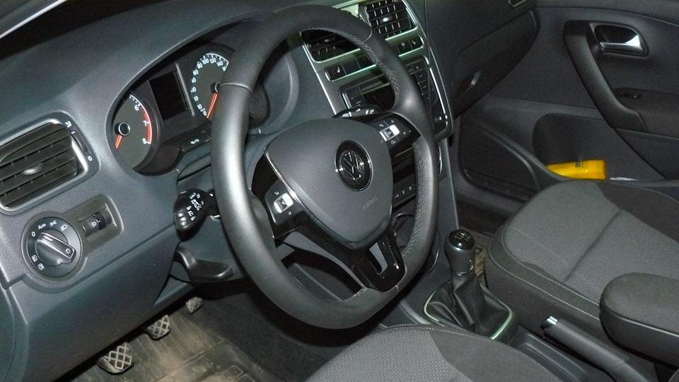 Volkswagen Polo Sedan
