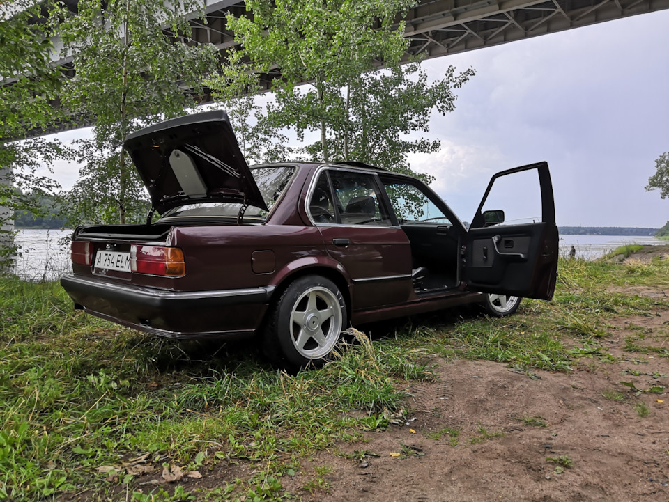 Фото в бортжурнале BMW 3 series (E30)