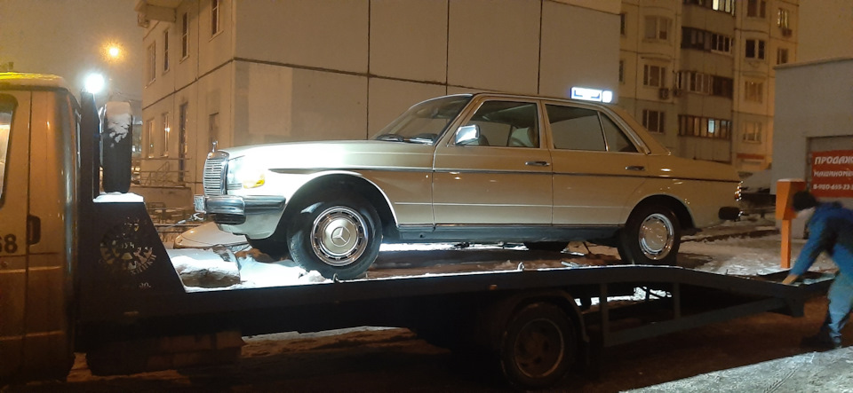 чЫстенький — Mercedes-Benz W123