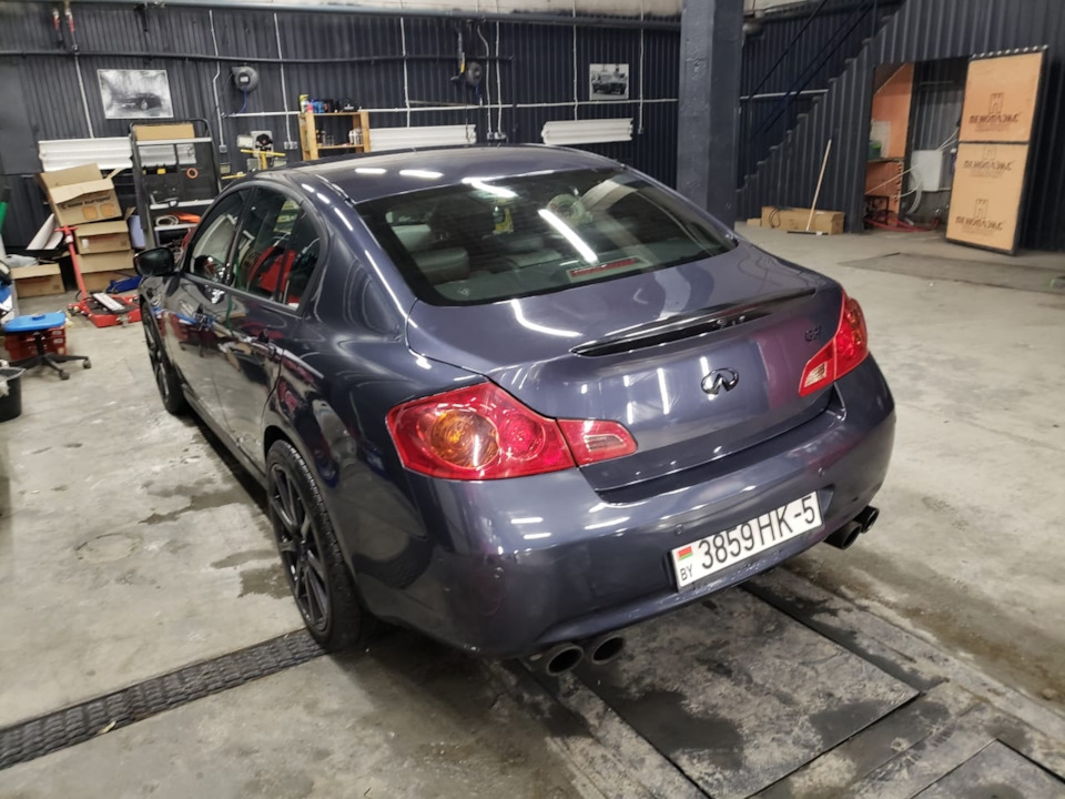 Фото в бортжурнале Infiniti G37