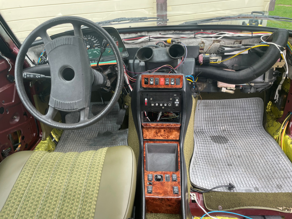 Фото в бортжурнале Mercedes-Benz W123