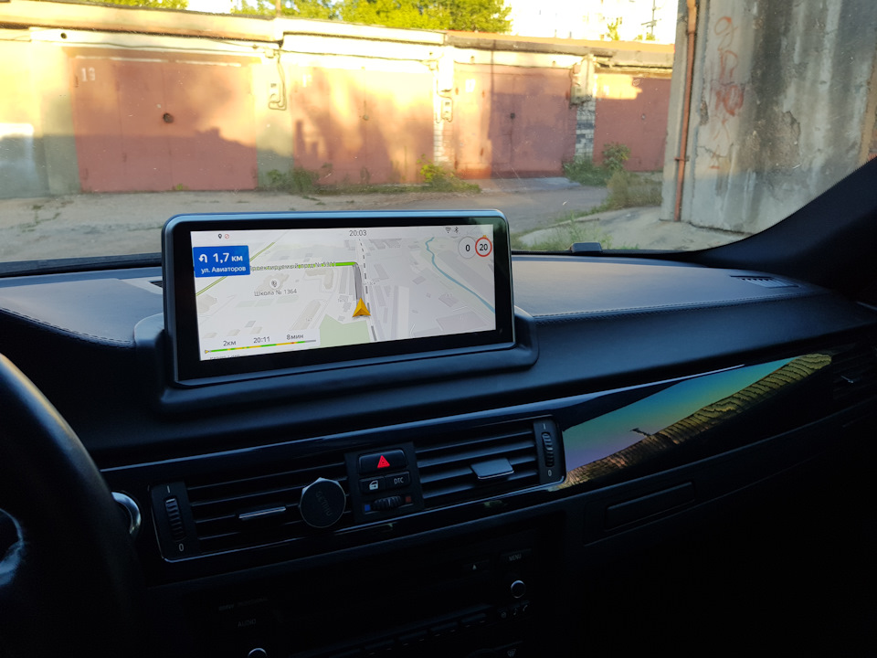 Яндекс навигатор, включается одним нажатием кнопки на руле. — BMW 3 series Coupe (E92)