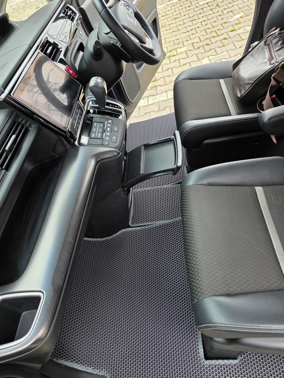 Photo from the logbook Honda Stepwgn (5G)