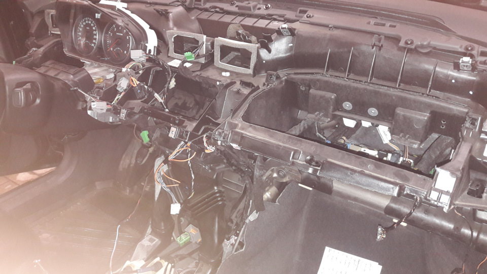 процесс укладки доп жгута — Volvo S40 (2G)