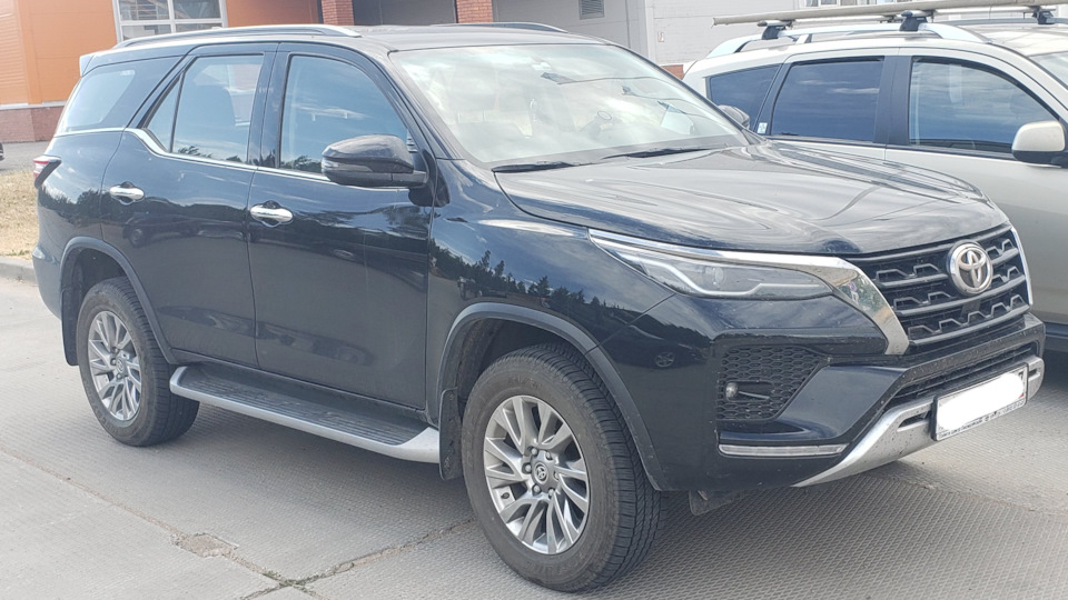 Toyota Fortuner 200 кобыл