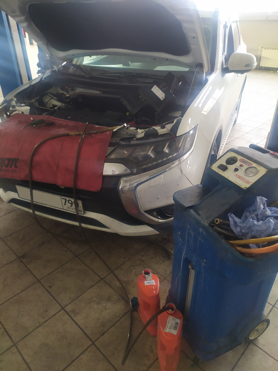 Фото в бортжурнале Mitsubishi Outlander (3G)