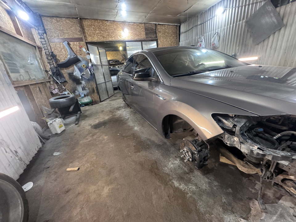 Photo from the logbook Ford Mondeo IV