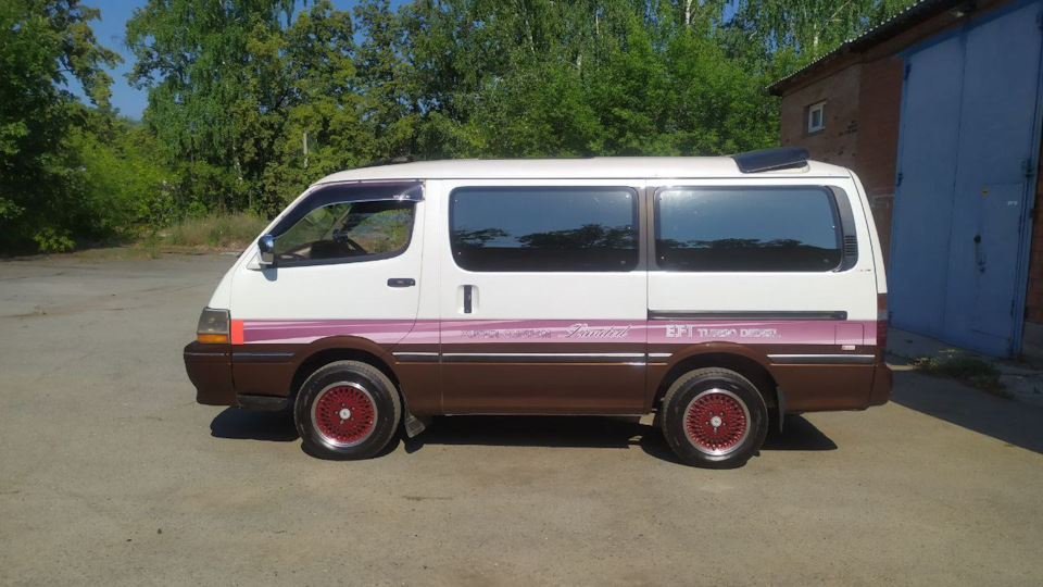 Toyota HiAce