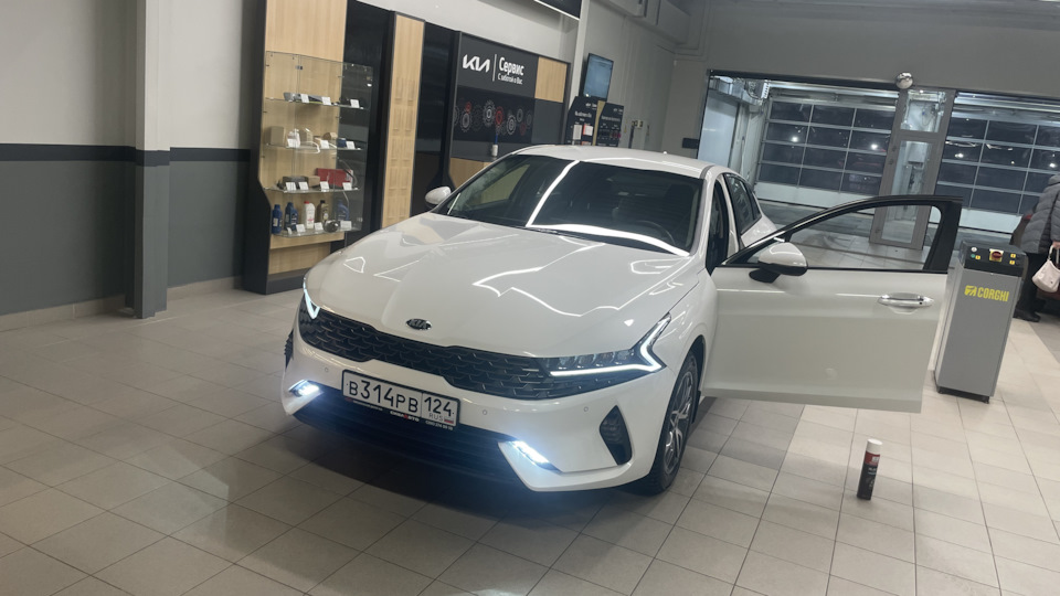 KIA K5 Белка