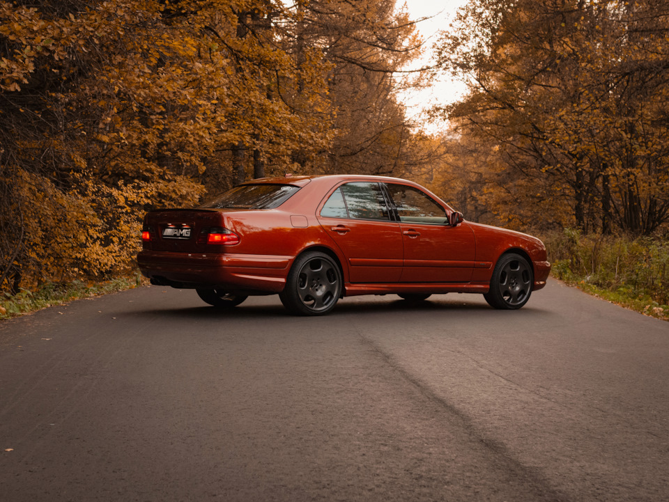 Фото в бортжурнале Mercedes-Benz E-Class (W210)