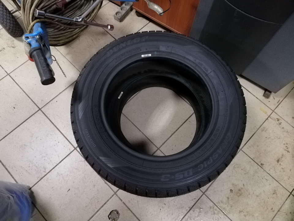DUNLOP GRASPIC DS-3 205/65 R16 95 Q — KIA Soul EV (2G)