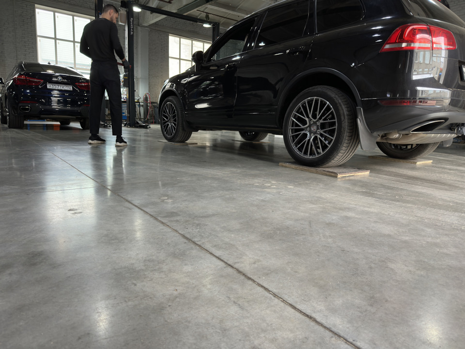 Фото в бортжурнале Volkswagen Touareg (2G)