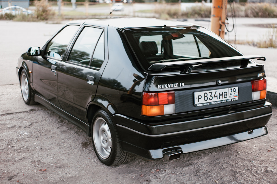 Фото в бортжурнале Renault 19