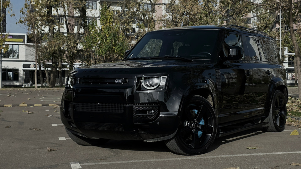 Land Rover Defender HSE D250