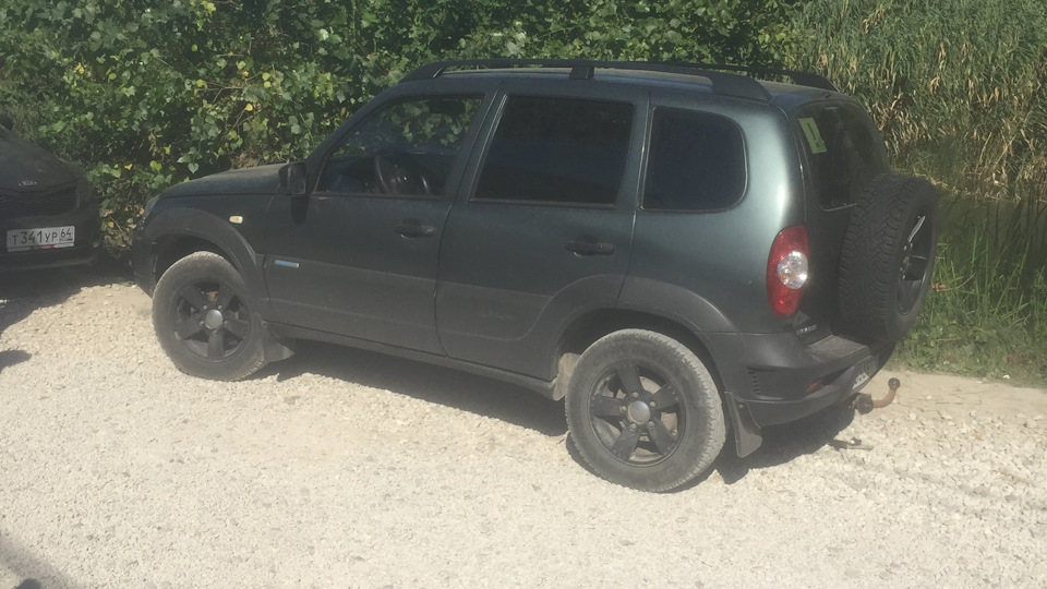 Chevrolet Niva Танк