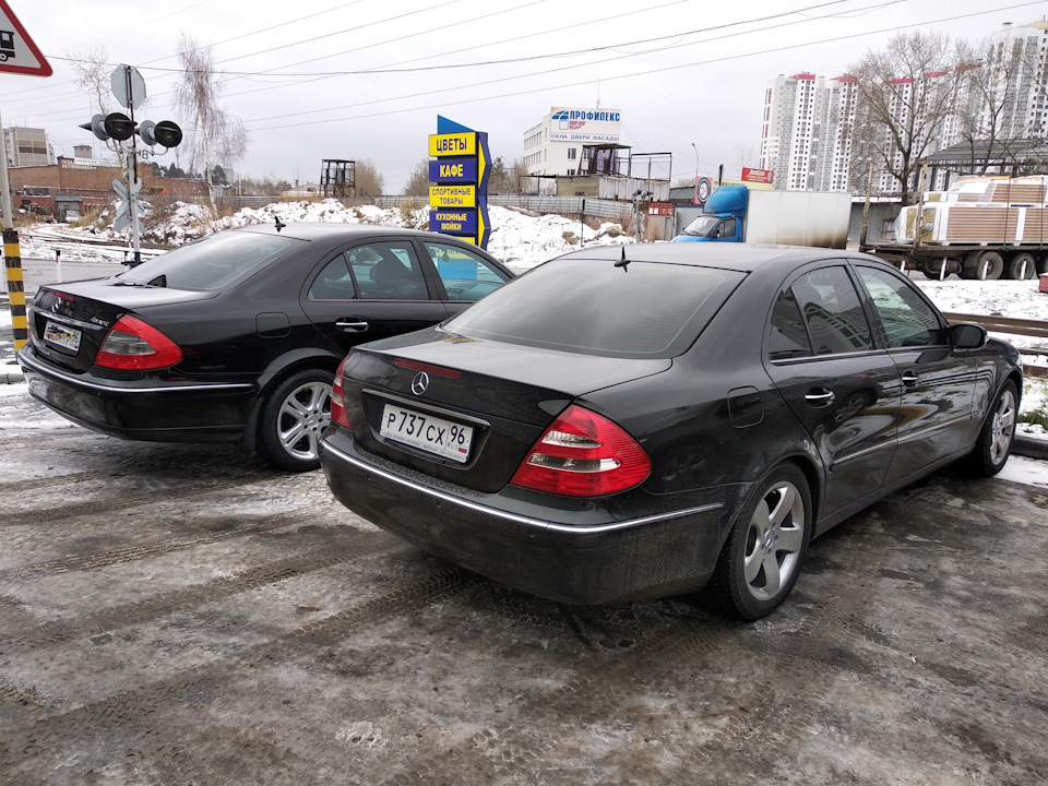 Фото в бортжурнале Mercedes-Benz E-Class (W211)