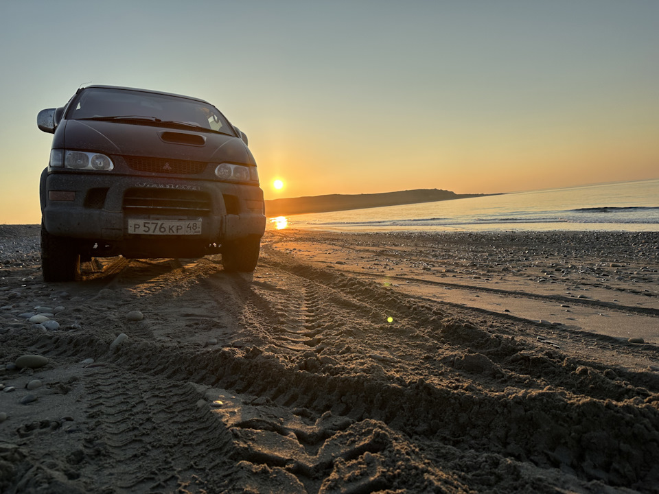 Фото в бортжурнале Mitsubishi Delica (L400). Запчасти на фото: LP576