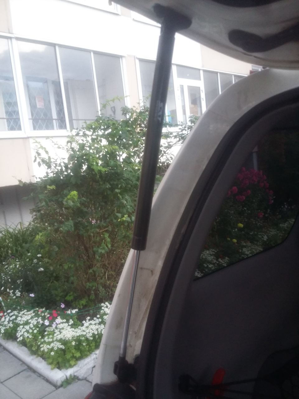 Фото в бортжурнале Toyota Hilux Surf (3G)