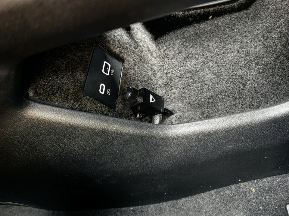 Крутилка) — Geely Monjaro
