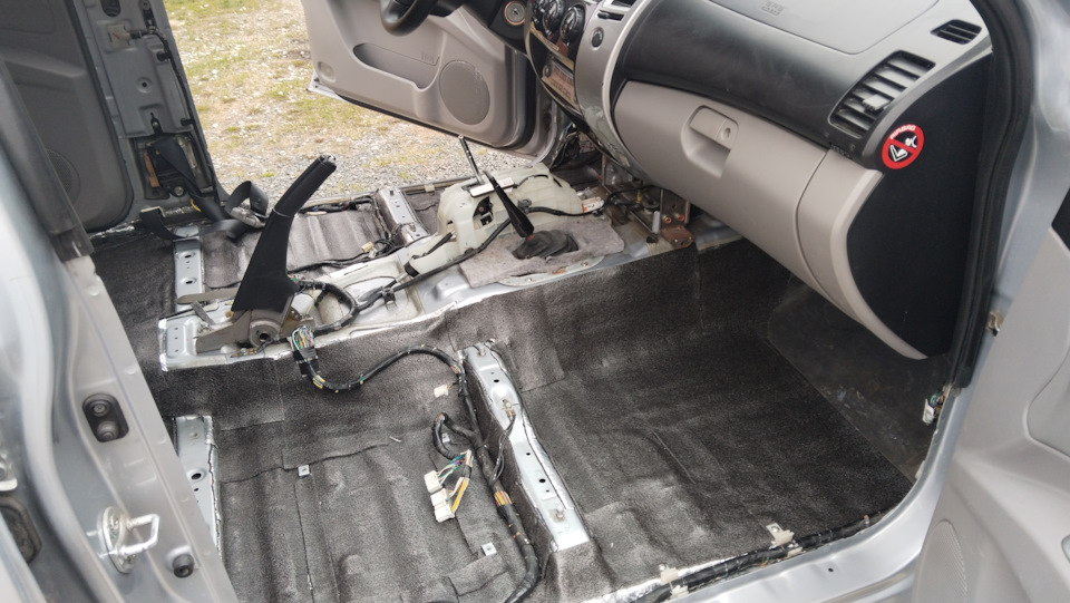 Фото в бортжурнале Mitsubishi Pajero Sport (2G)
