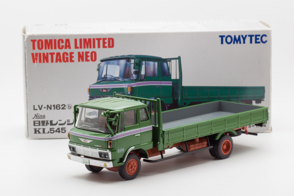 1970's Hino Ranger KL545 1:64 Tomica Limited Vintage NEO