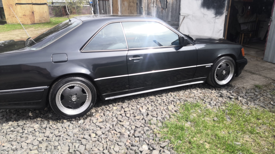 Mercedes-Benz E-Class Coupe Мэверик