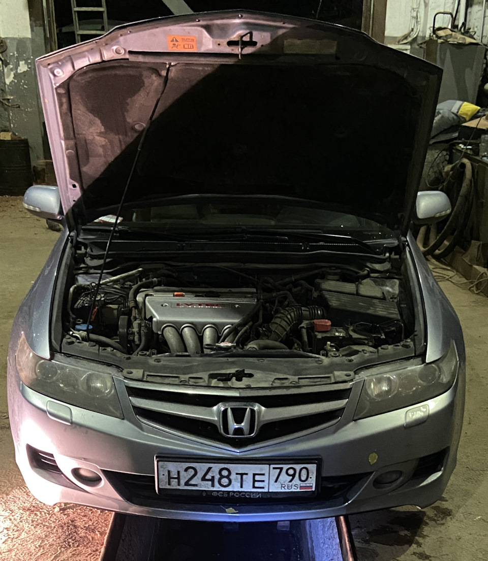 На первом сервисе — Honda Accord (7G)